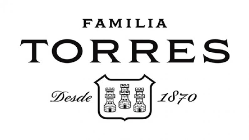 Familia Torres recibe el reconocimiento al mejor elaborador internacional de vinos 0,0.