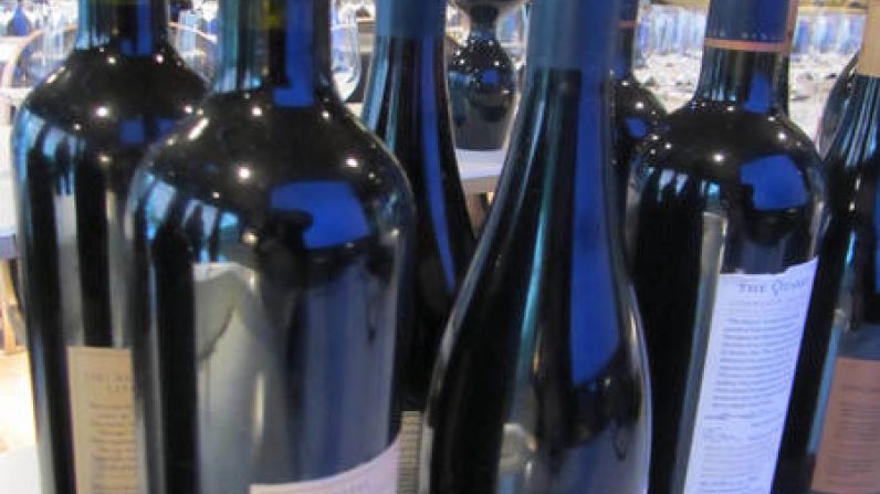 Cata de vinos para luchar contra la esclerosis múltiple